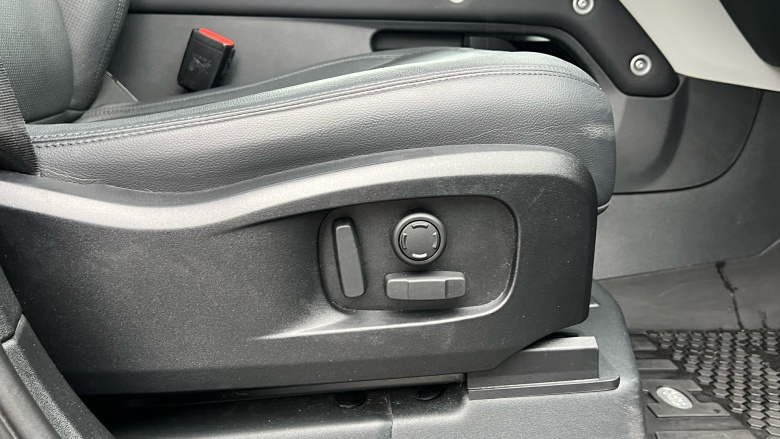 Land Rover Defender 2.0 P400e XS Edition 110 5dr Auto Estate